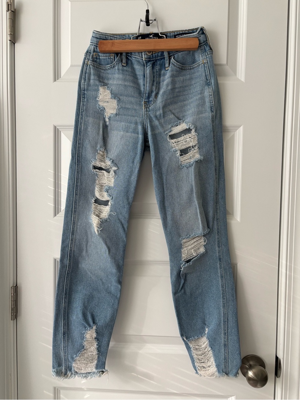 Hollister Size 23 High-Rise Slim Straight Distressed Blue Jeans